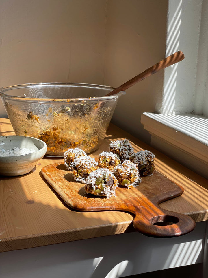 Vegan Pumpkin Spice Energy Balls